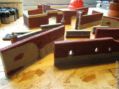 Les murs d'enceinte de Hougoumont se préparent