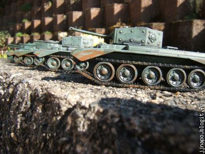Les Cromwell du major Teafortwo (maquettes Armourfast)