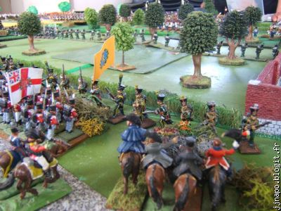 Anglais et troupes de Nassau derrière le verger infernal