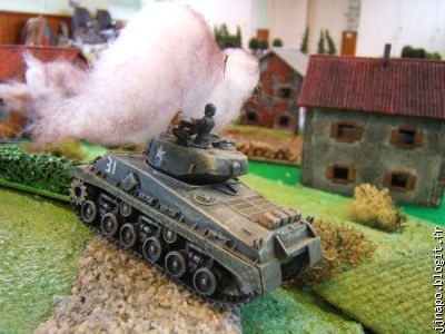 Un Sherman s'éclate